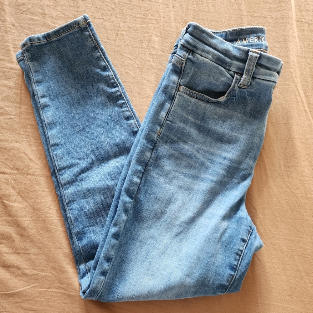 AEO Super Hi-Rise Jegging Crop - Curvy